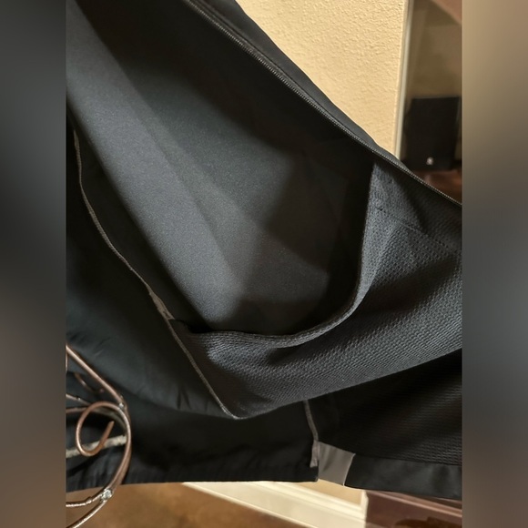 NIKE Men's Team Running
Jacket Full Zip Up - Standard
Fit black/gray Dri fit - Picture 6 of 9